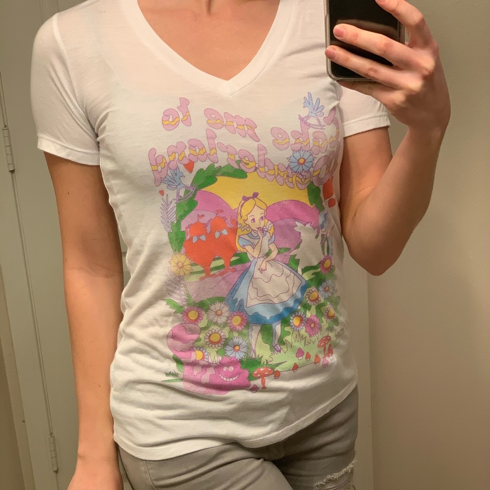 Disney Alice in wonderland t-shirt